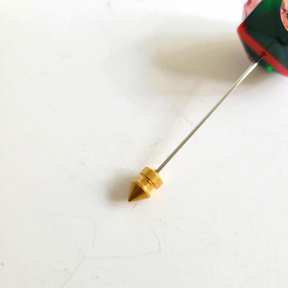 Gucci vintage SPILLA pin brooch resin and crystal green red and pink NEW - Picture 3 of 5